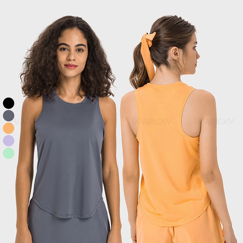 Tank top: sự thoải mái và thời trang trong sự đơn giản